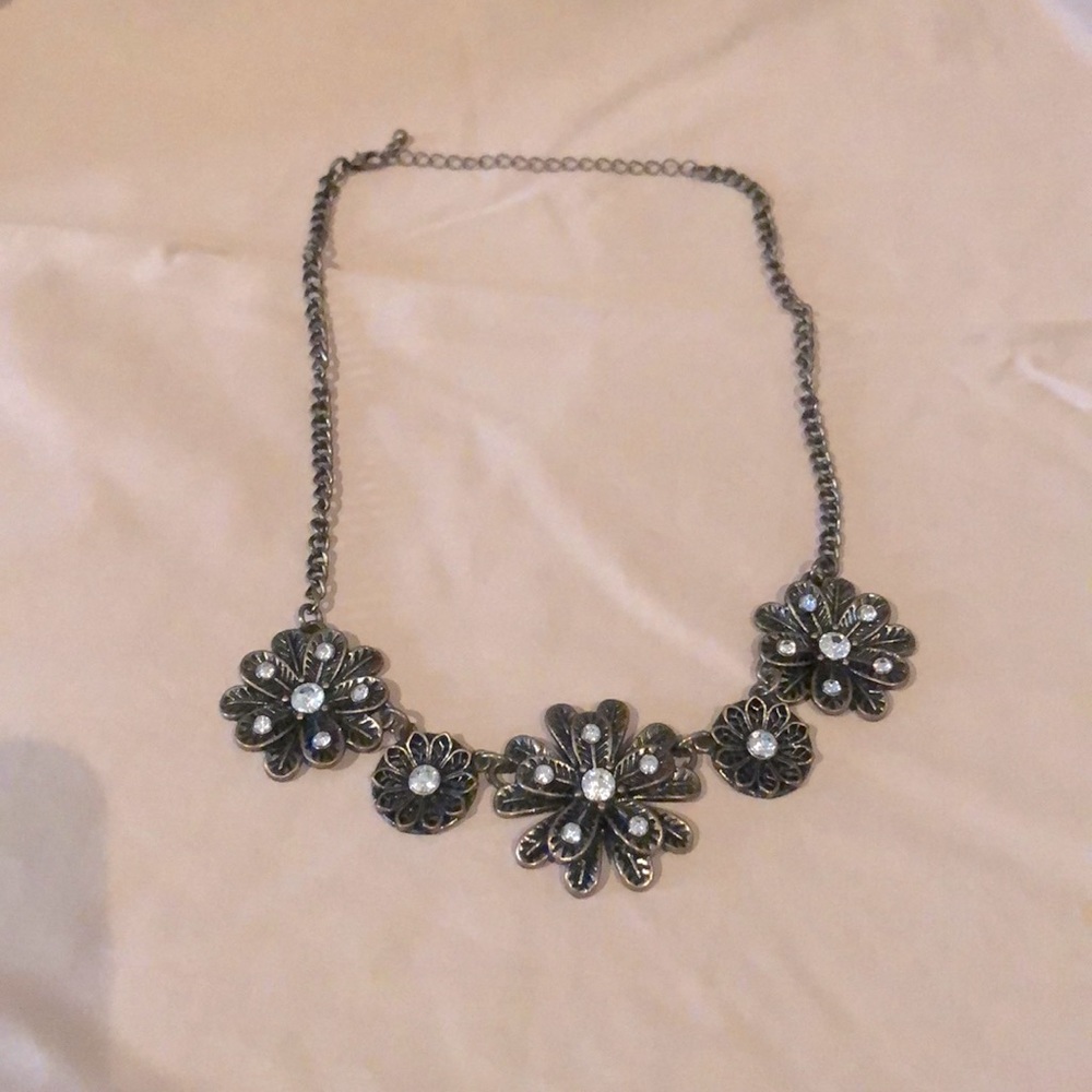 Metal Flower Necklace